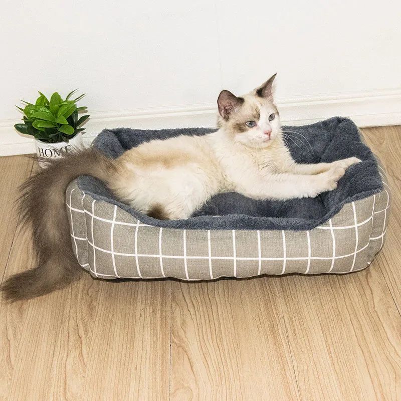 Plush Pet Bed – Warm & Thickened Sleeping Mat for Small, Medium & Large Dogs & Cats